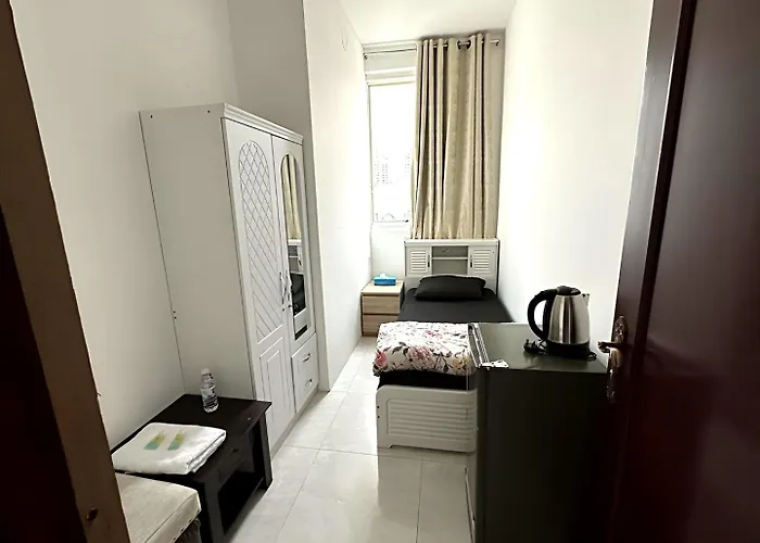 Corniche Street - Superb Lovely Room