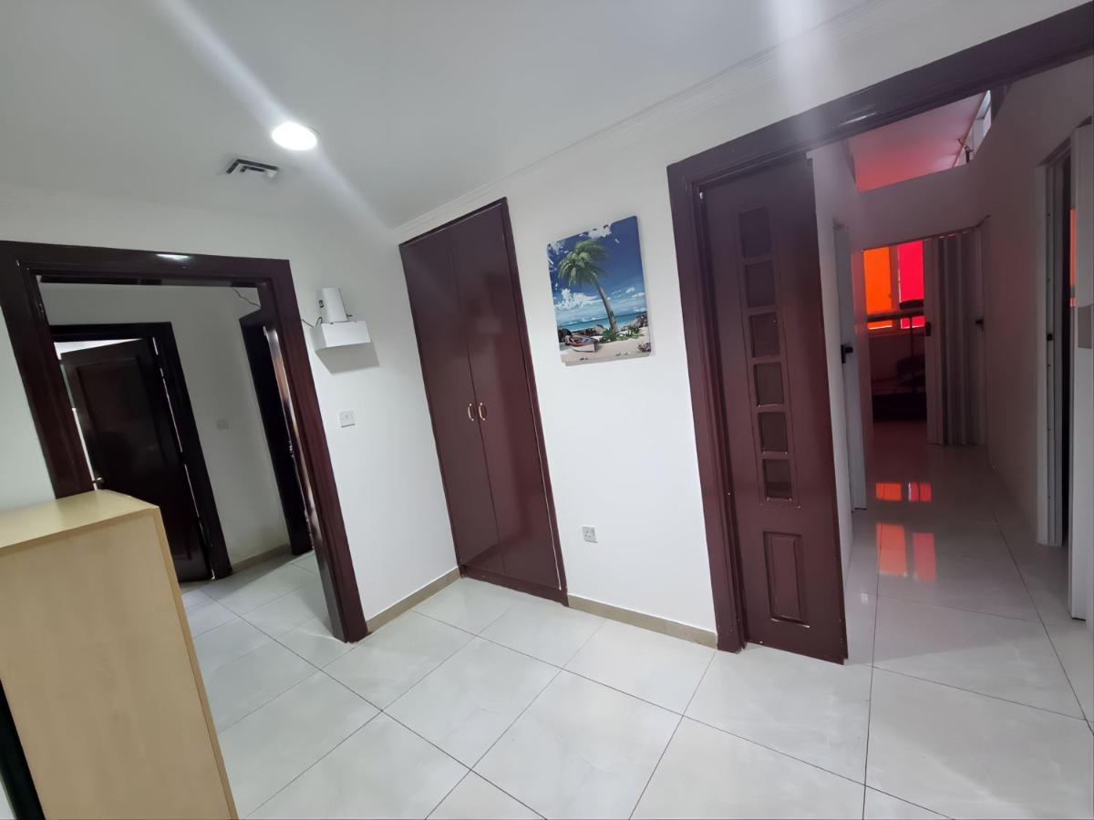 Corniche Street - Superb Lovely Albergue *