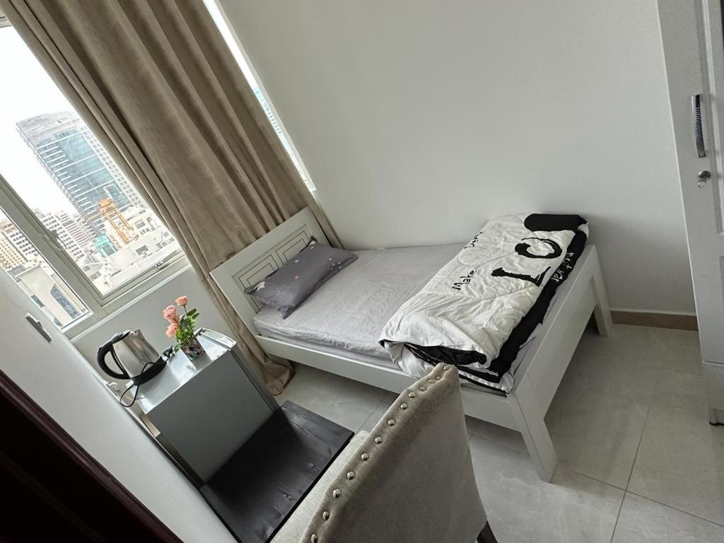 Corniche Street - Superb Lovely Albergue *